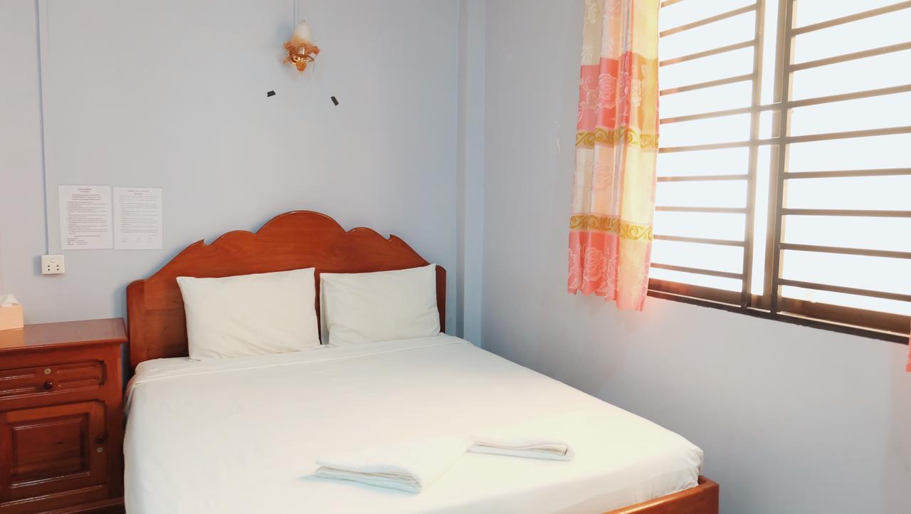 Khmer Village Guesthouse 프놈펜 외부 사진