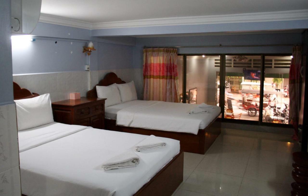 Khmer Village Guesthouse 프놈펜 외부 사진